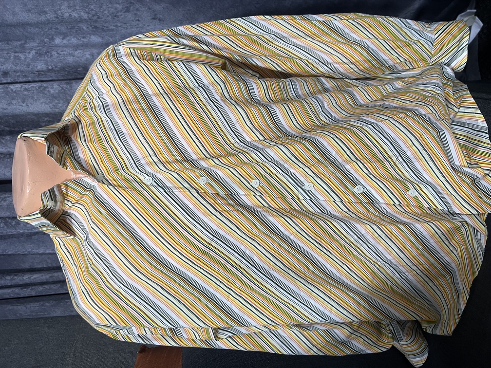 Une chemise Brooklyn Xpress pour homme à manches longues taille xl.